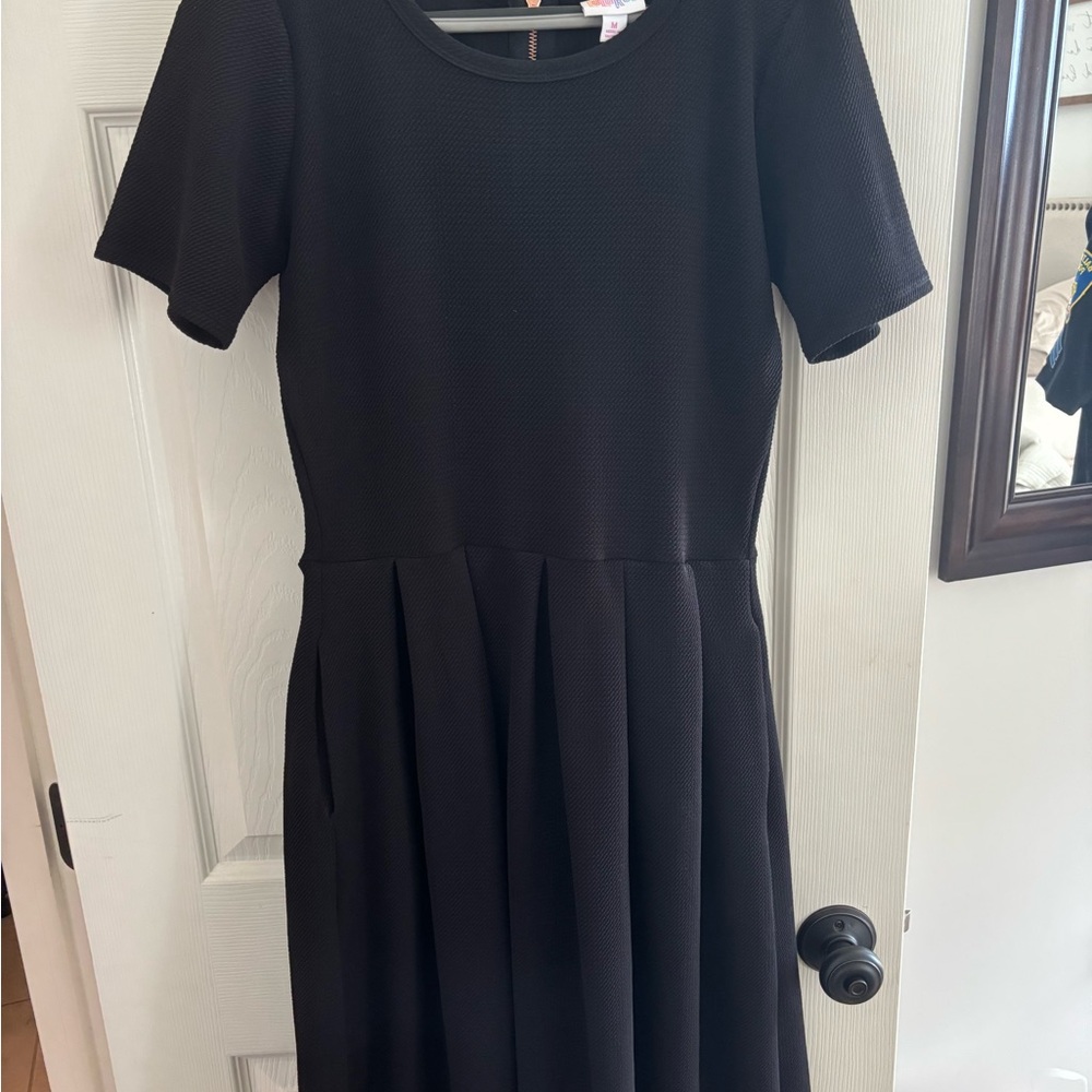 Elegant Black Short Sleeve Dress